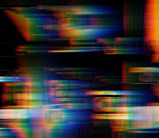 일상 속 작은 변화, 정신건강도 챙기는 라이프스타일 트렌드 a multicolored image of a black background